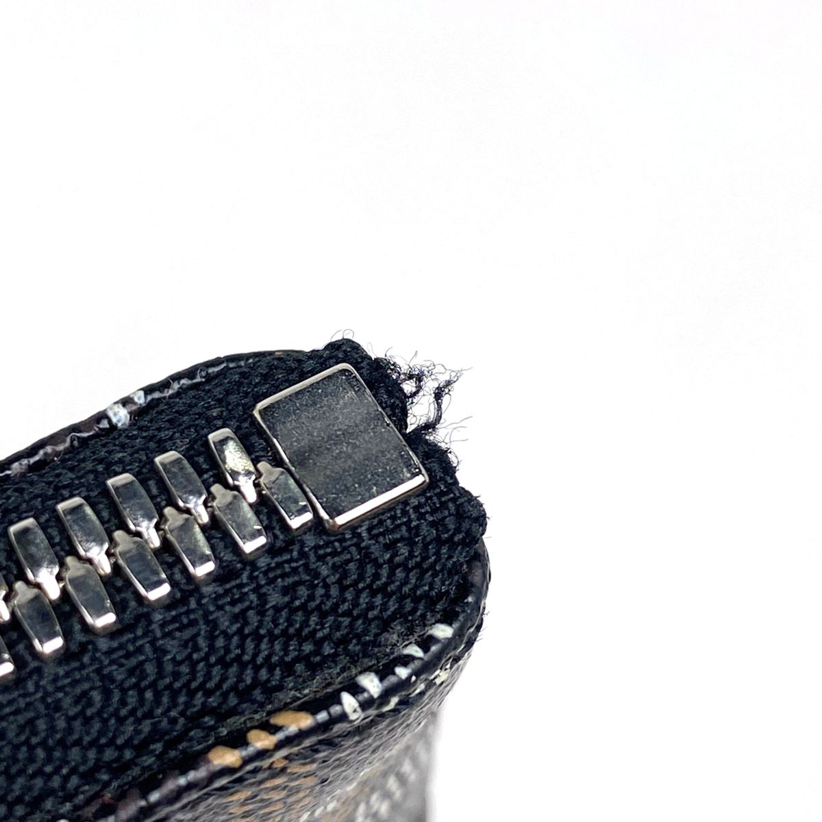 クラッチバッグ