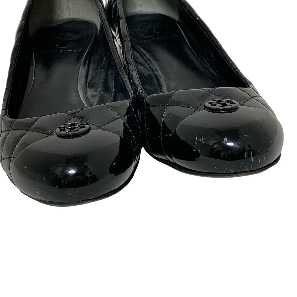【美品】トリーバーチ パンプス 黒 茶 7M キルティング パテントレザー TORY BURCH(トリーバーチ) パンプス 7 1/2 m レディース - 黒
