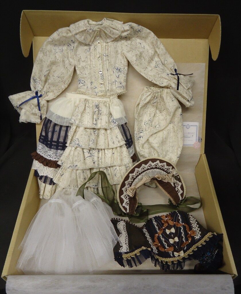 日向坂46 上村ひなの ドレミソラシド 歌番組衣装 4種類 コンプリート