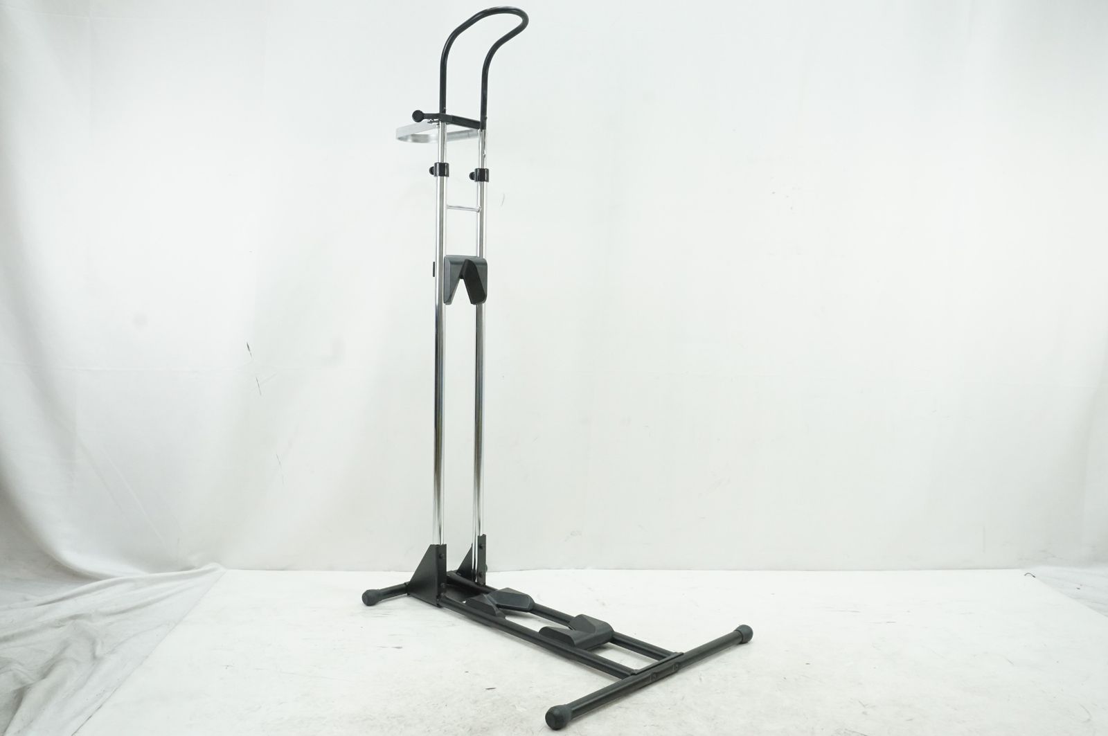 IWA アイダブルエー A01V SPECIAL ディスプレイスタンド | 大宮店