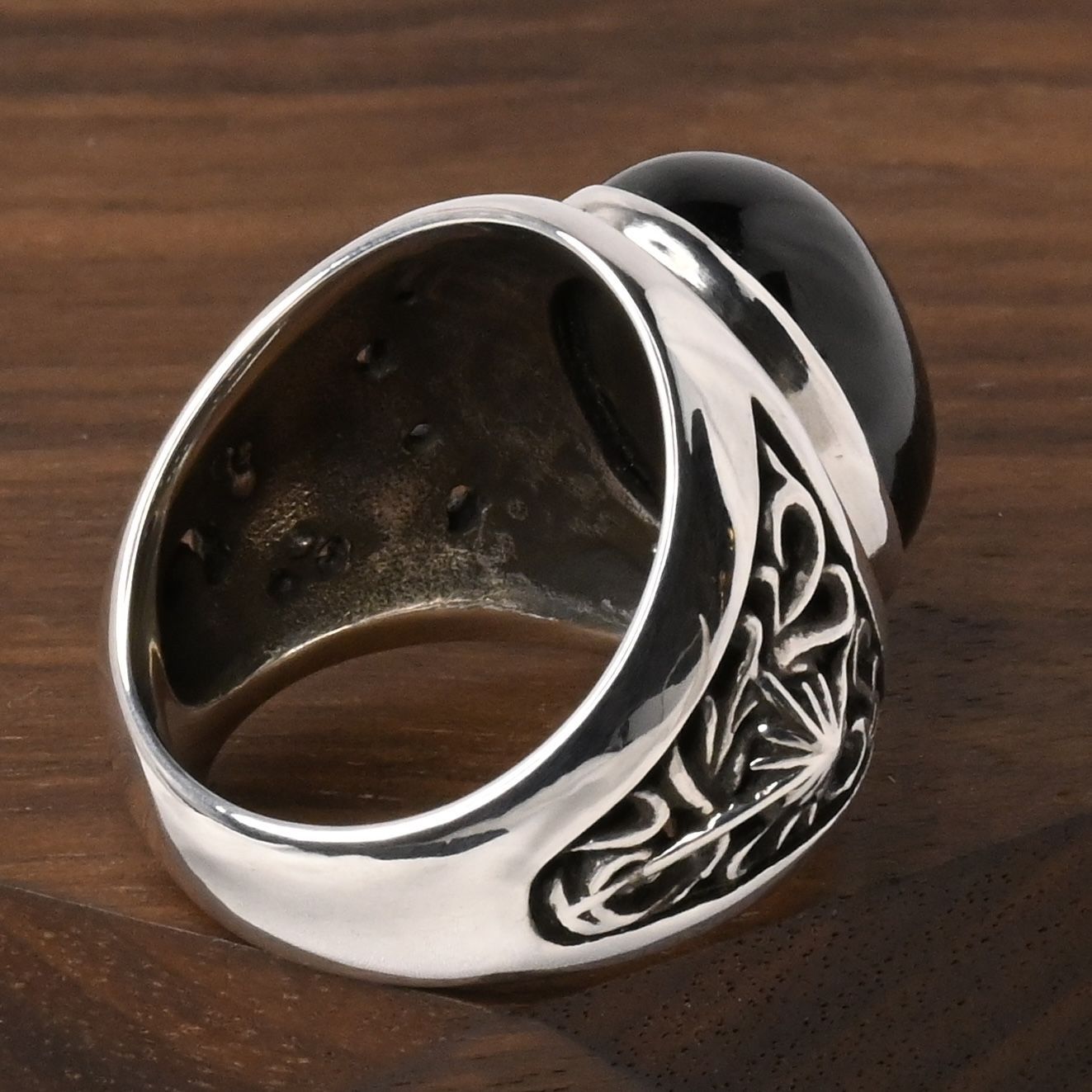 研磨済】SAAD ブラック ストーン リング 16号 唐草 太陽神 シルバー925
