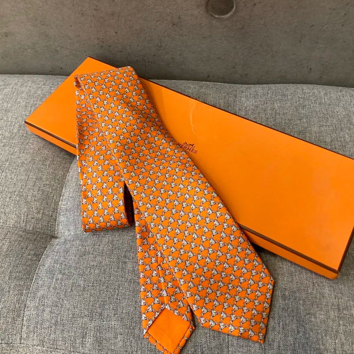 HERMES シルクネクタイ オレンジ Hパターン HERMES - 美品 エルメス HERMES ネクタイ シルク フランス製