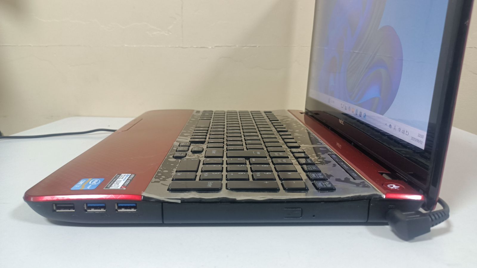 Blu-rayノートパソコンNEC Core i7 SSD128G メモリ8G win11 office 