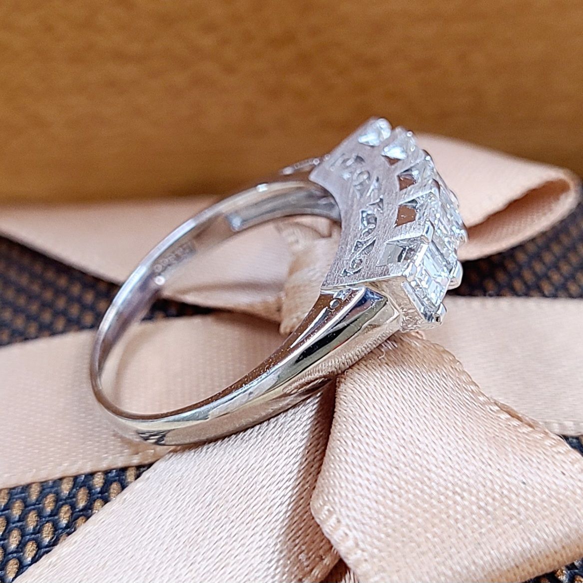 PT ダイヤモンド リング 0.74CT アッシャーカット！0.74ct 