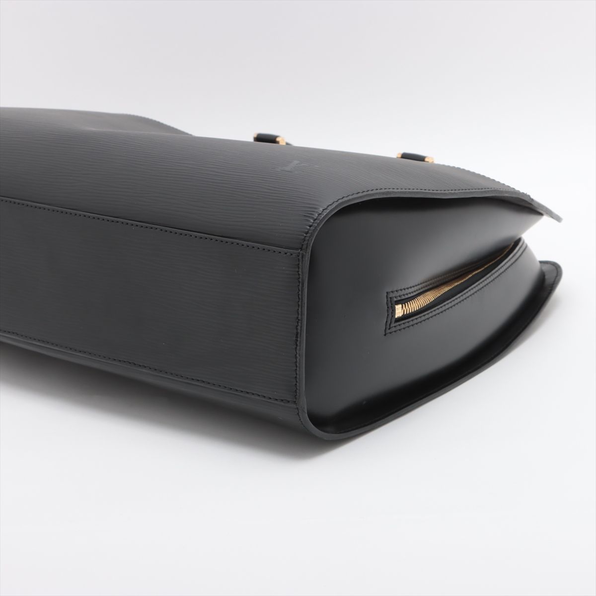 新品同様 ルイヴィトン■エピ ソルボンヌ M54512 レザー ビジネス バッグ 超極美品□ルイヴィトン□エピ ソルボンヌ M54512 レザー ビジネス