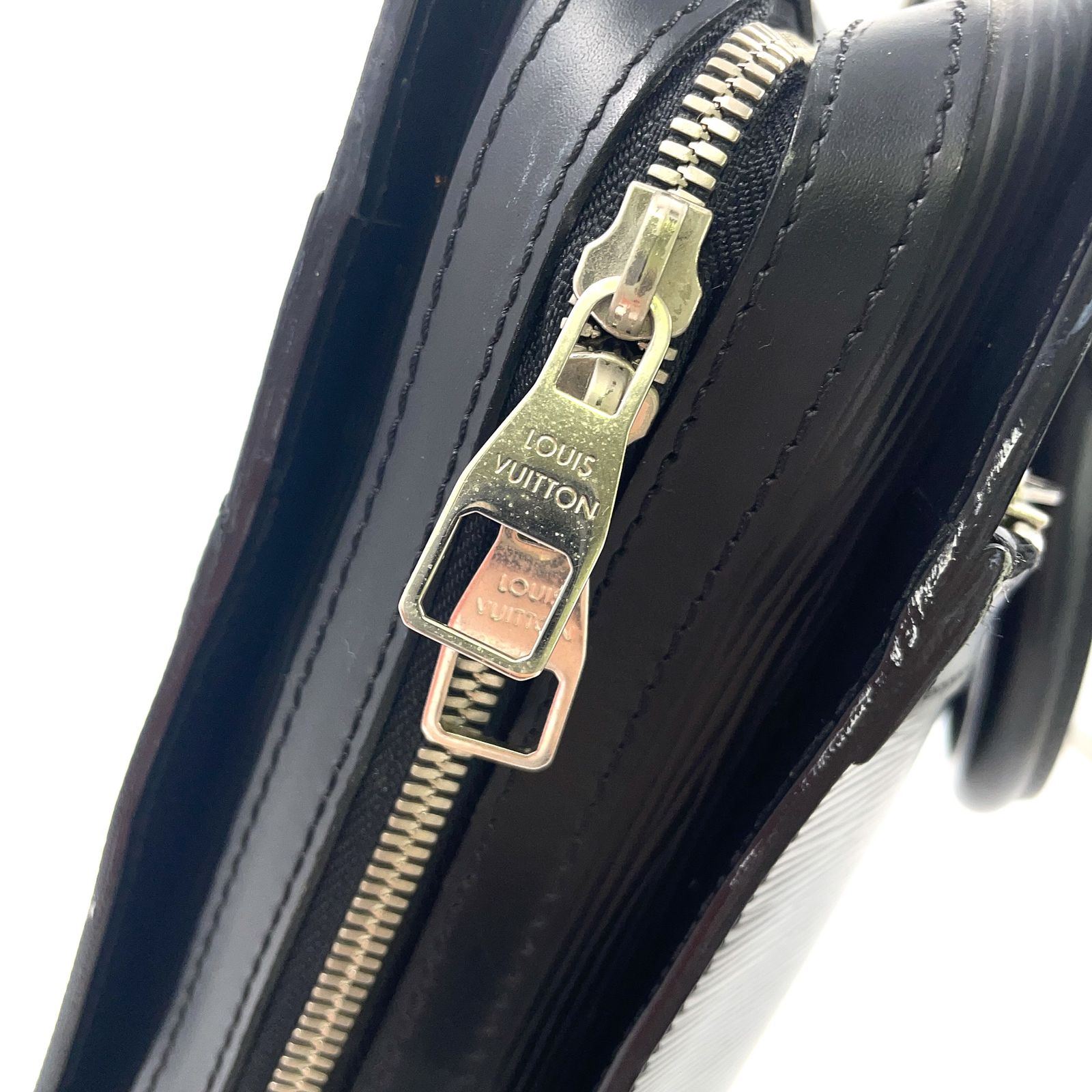 VUITTON バサーノMM