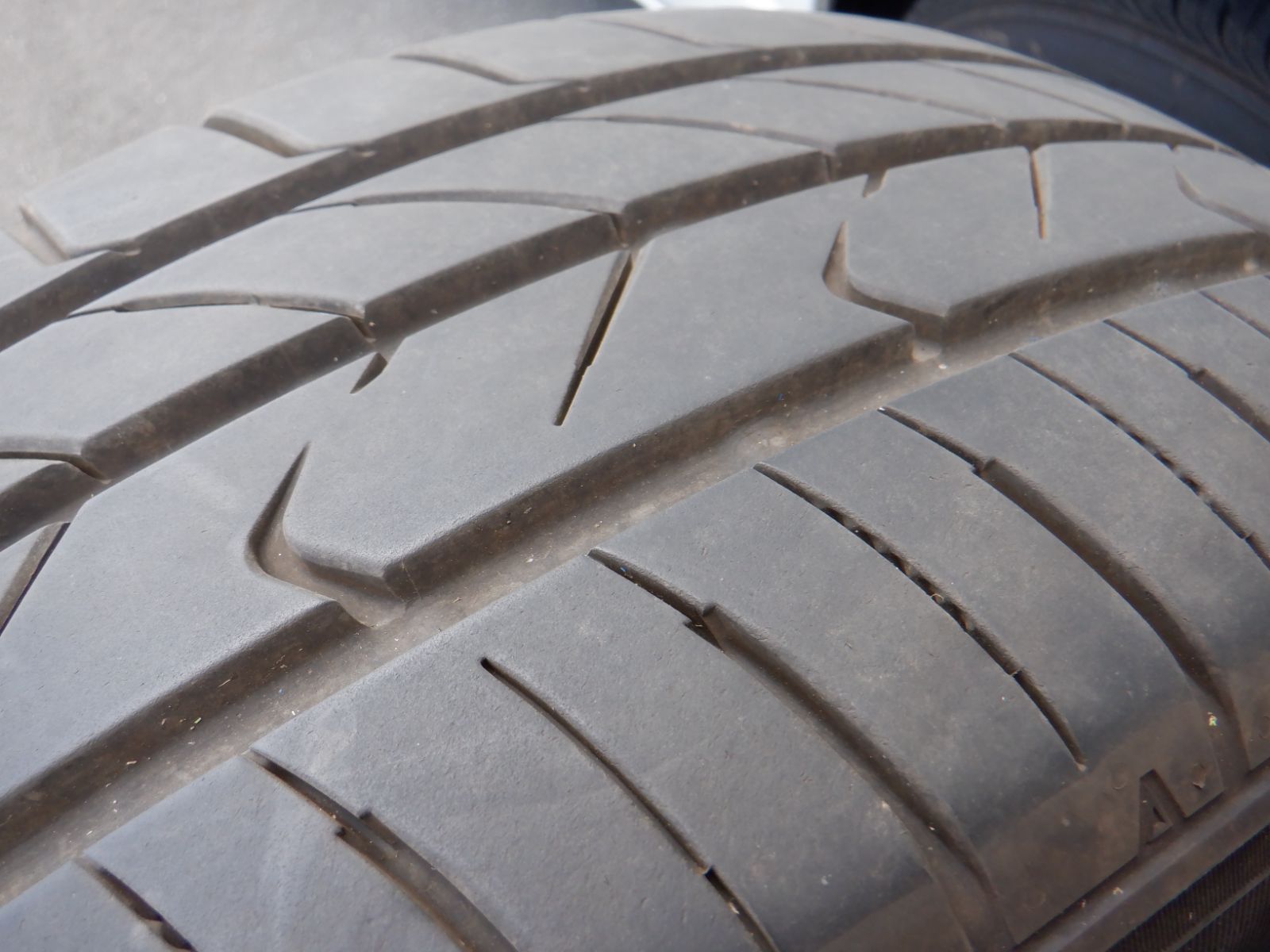 中古バリ山 215/60R17 トーヨー トランパスmp7 2022年製 4本 C