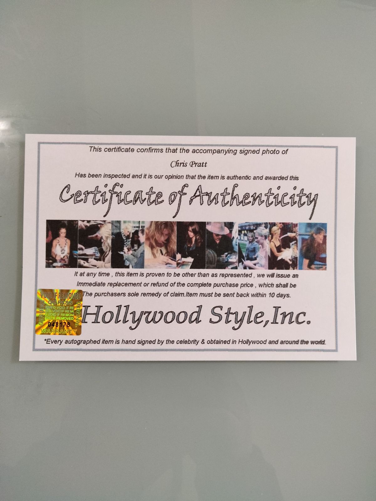 クリス・プラット直筆サイン入り超大型写真…Chris Pratt - メルカリ