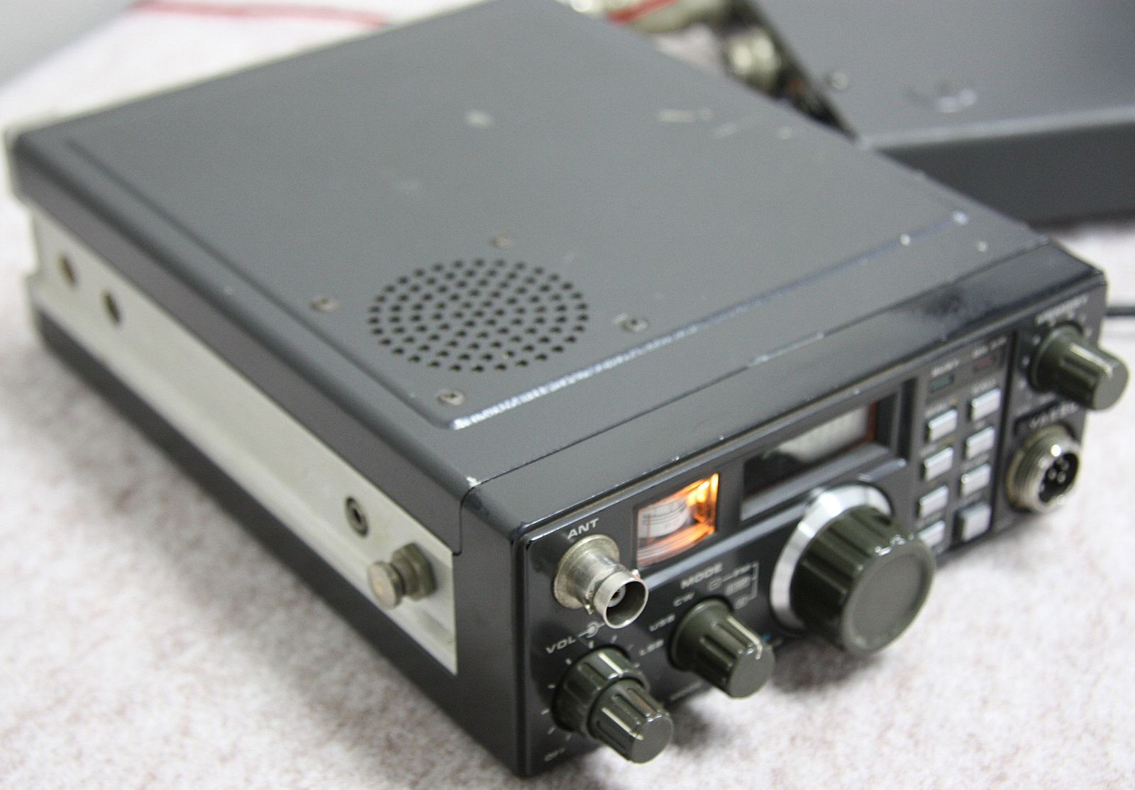 YAESU 430MHz帯オールモードトランシーバーFT-790Rと10Wリニア