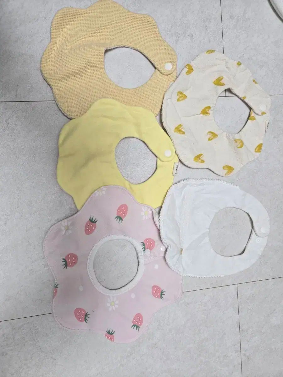 よだれかけ ランドリーのみ 限り 未使用