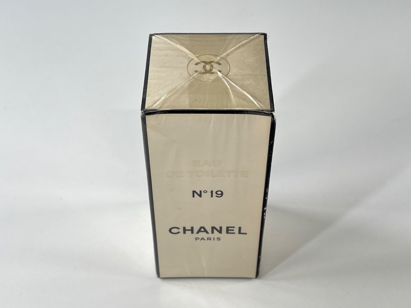 未使用品級✴︎CHANEL N°19 Eau de Toilette 100ml Amazon | シャネル(CHANEL) No.19 EDT SP 100ml[並行輸入品