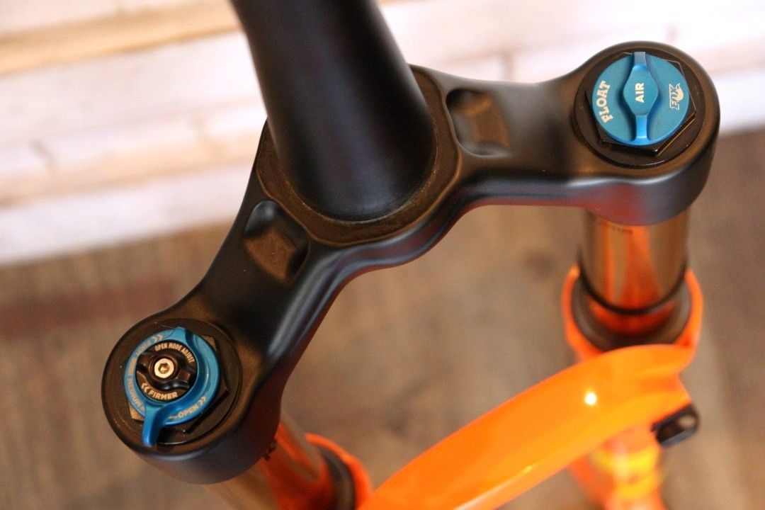 FOX factory 27.5 サスペンションフォーク コラム185mm FOX factory 27.5 サスペンションフォーク コラム185mm FOX