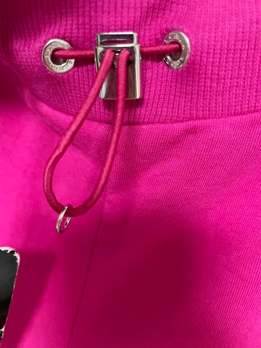 ホットピンクスウェットシャツ