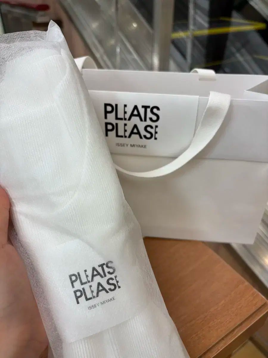 プリーツ プリーズ