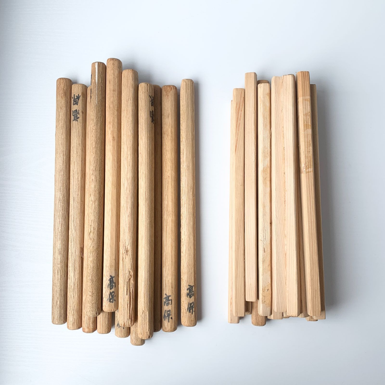 【加茂市のまだまだ使えるもの】木製ばち 32本 木材 丸棒 DIY 園児 幼稚園・保育園用具 太鼓 マーチング お遊戯会 木工 丸型 角型 角型18本 丸型14本