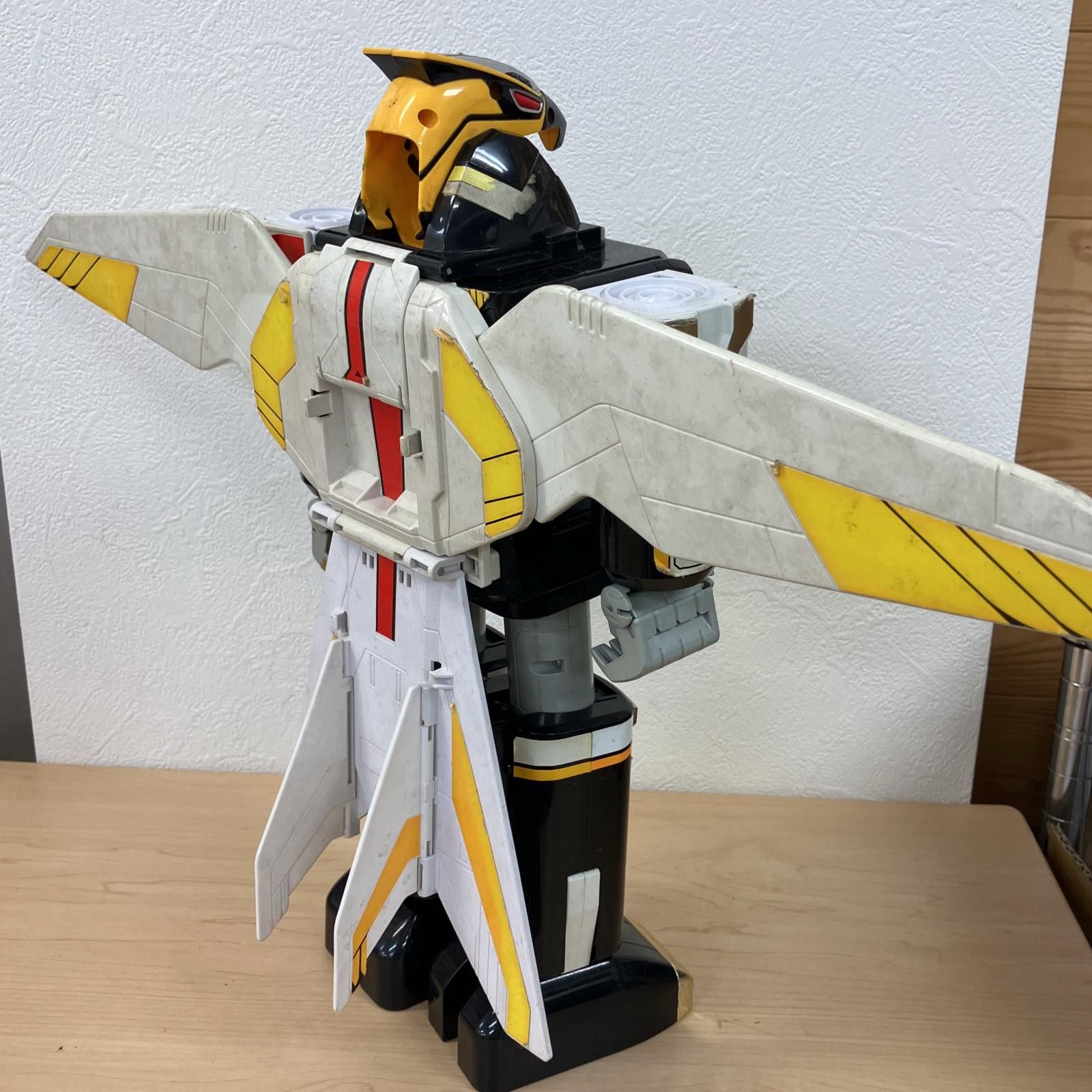 DX超弩級ジェットガルーダ 鳥人戦隊ジェットマン Amazon.co.jp: バンダイ 鳥人戦隊ジェットマン 超弩級 DX