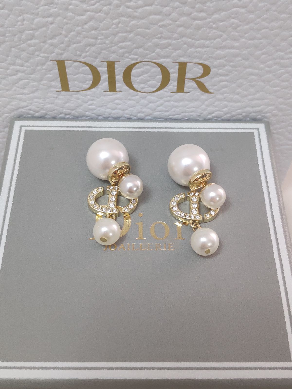 美品】DIOR ピアス ディオール レディース ロゴ ゴールド【正規品】