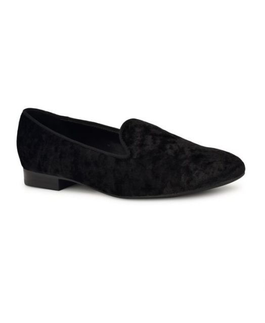 【送料無料】 ナインウェスト レディース スリッポン・ローファー シューズ Women's Renold Round Toe Flat Slip On Loafers Black Velvet