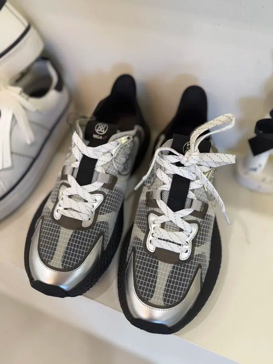 MG4X レディース スパイクレス ゴルフシューズ