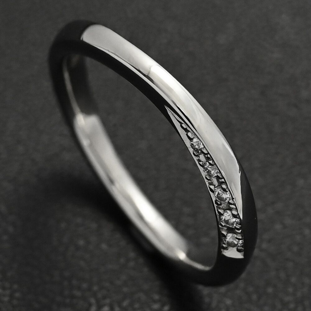 ラザール ダイヤモンド 0.06ct リング Pt950 5号