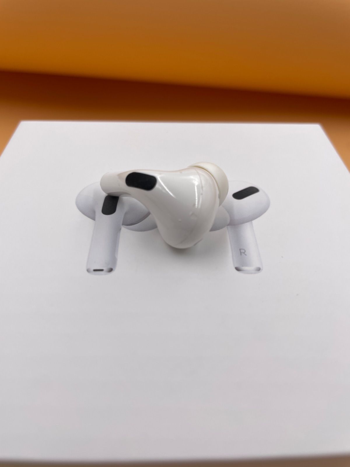 美品】AirPods Pro 左耳 第1世代 アップル Apple A2084 Apple