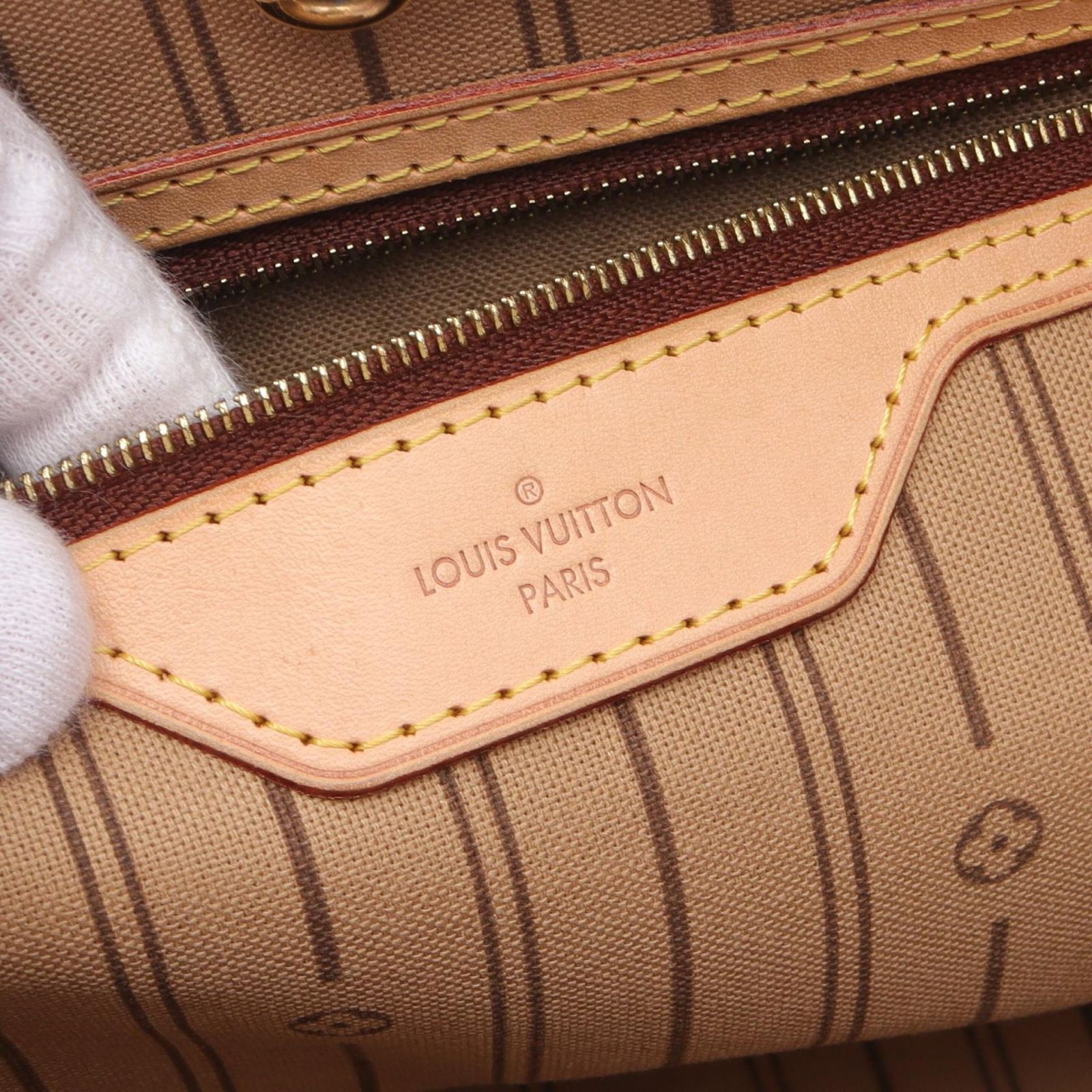 VUITTON