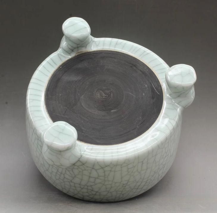冰裂開片三足水洗 道具 文房具 筆洗 水盂 工芸品 美術品 置物