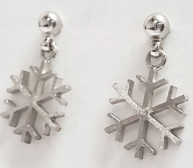 雪の結晶ピアス-3