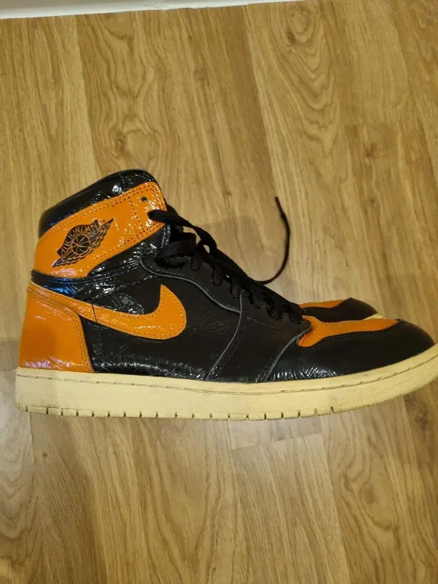 ジョーダン 1 レトロ ハイ OG バックモード 3 0