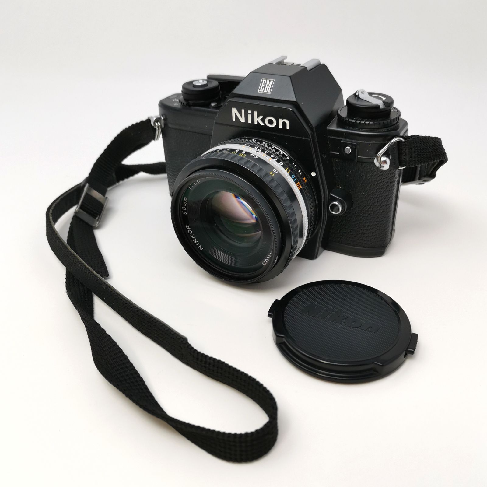 Nikon EM フィルムカメラジャンク動作未確認 ニコン EM フィルムカメラ ブラック フィルムないため動作未確認