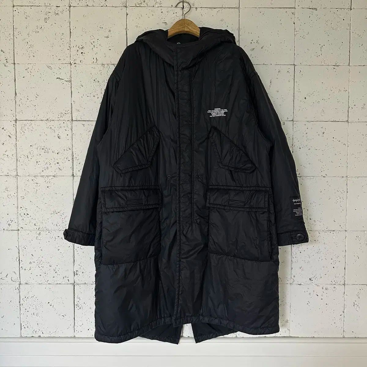 GU×UNDERCOVER ブラック マウンテンパーカー L L GU x UNDERCOVER(アンダーカバー) マウンテンパーカー