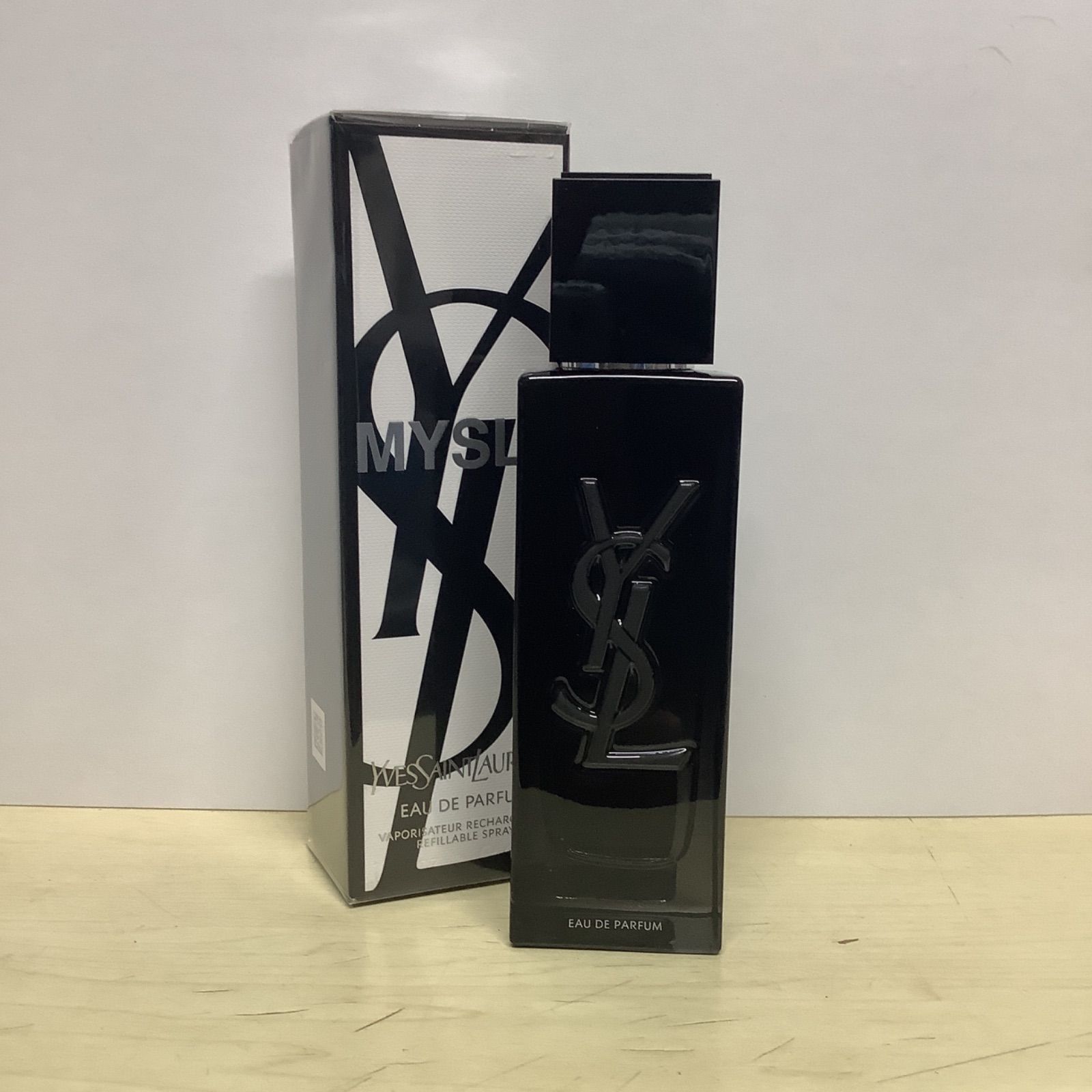 イブサンローラン ysl モンパリ オーデパルファム 50ml（残り約40ml