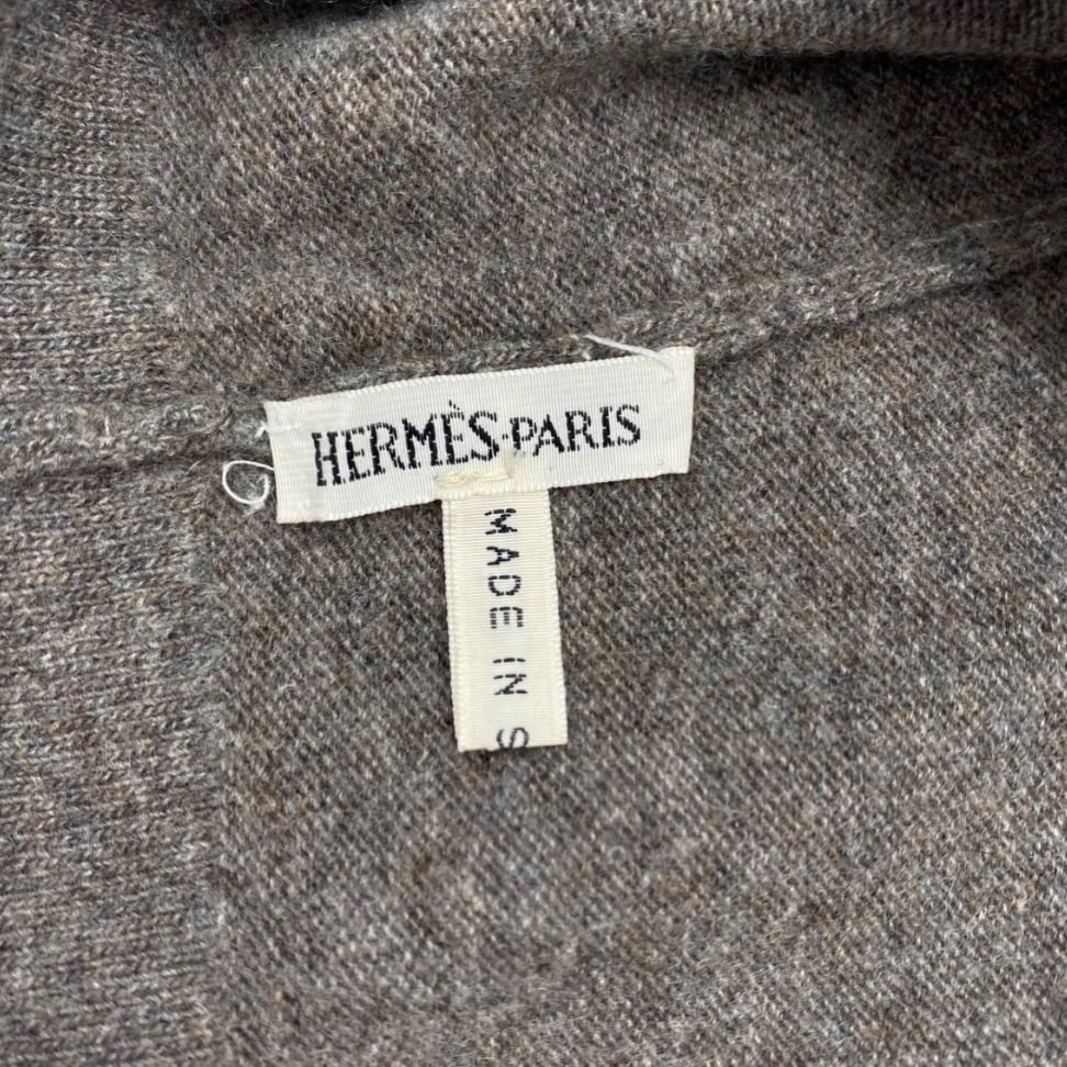 未使用 HERMES カシミヤ100% タートルネックセーター XS グレー HERMES エルメス ニット タートルネック セーター グレー