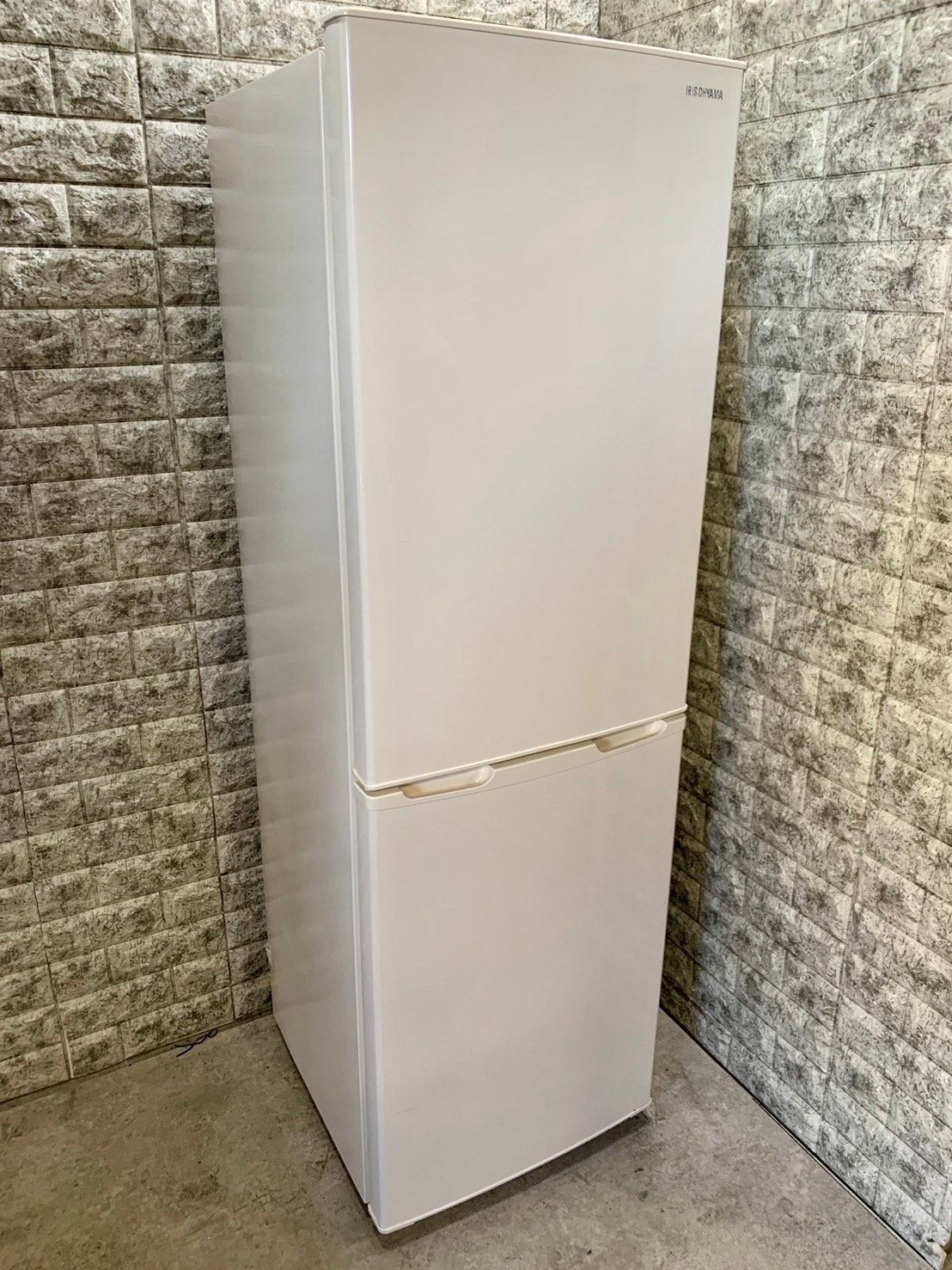 大阪送料無料☆3か月保障付き☆冷蔵庫☆2022年☆アイリス