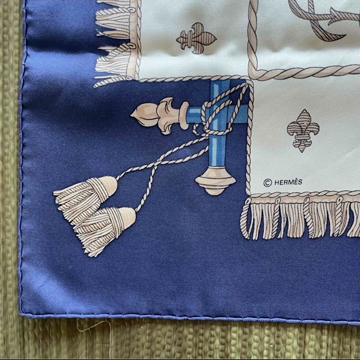 エルメス カレ90 クイーンの戴冠式 船 シルク ネイビー 大判スカーフ