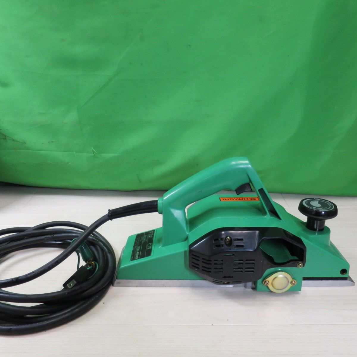 送料無料] ☆日立工機 120mm 電動 電気 かんな 100V P35 鉋 カンナ 