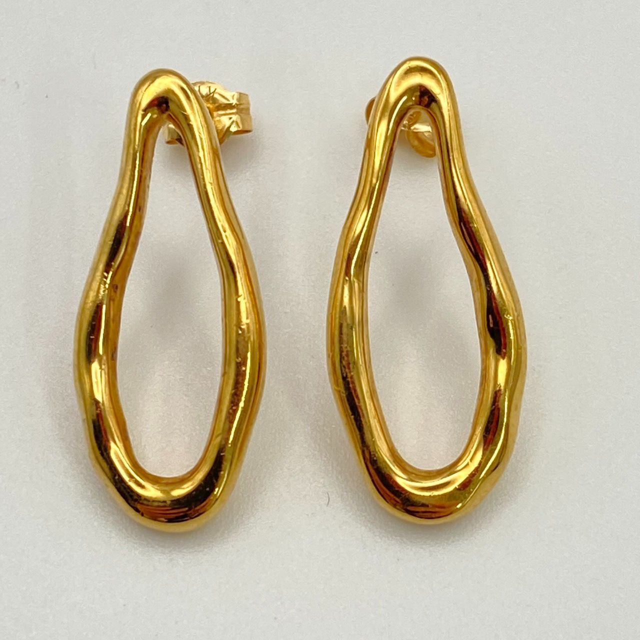 【美品】ete エテ k18 ゴールド ドローイング ピアス シルバー925 美品 ete エテ ドローイング フープ ピアス ゴールド 925 K18YG