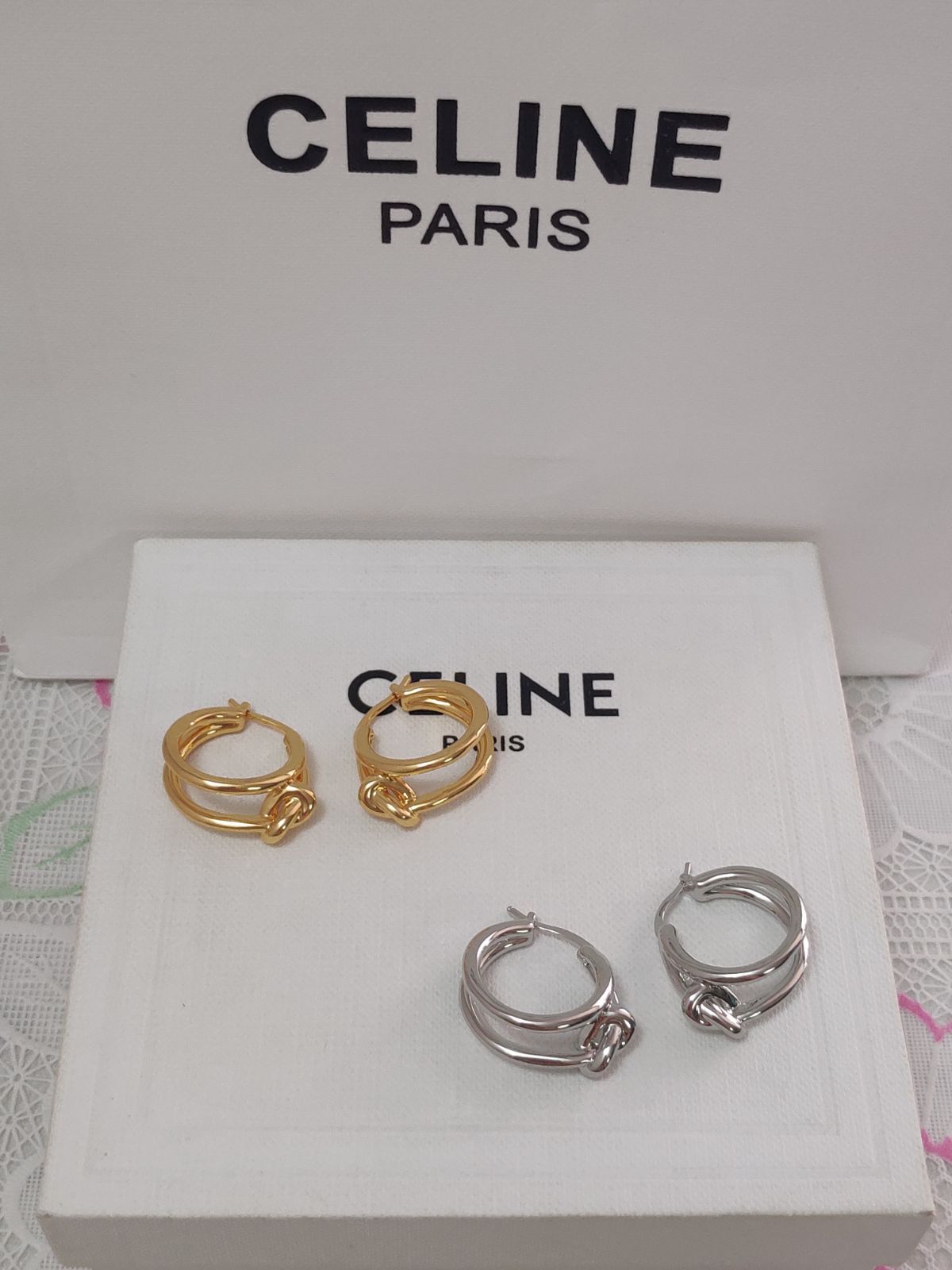 セリーヌ✨CELINE ピアス ノット ダブル フープ ピアス