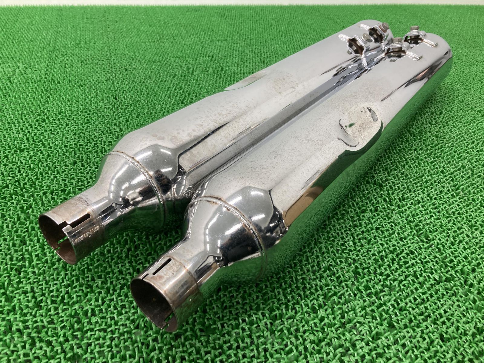 FLHTCU1450 サイレンサーマフラー 左右 65863-04/65949-04 ハーレー