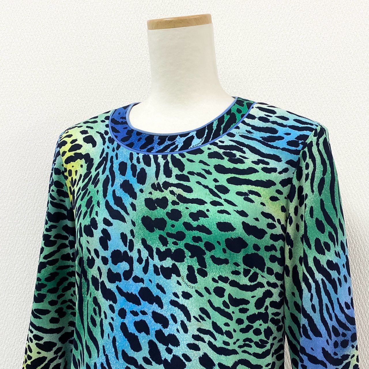 13f7 LEONARD FASHION レオナール カンカン素材 レオパード柄 長袖