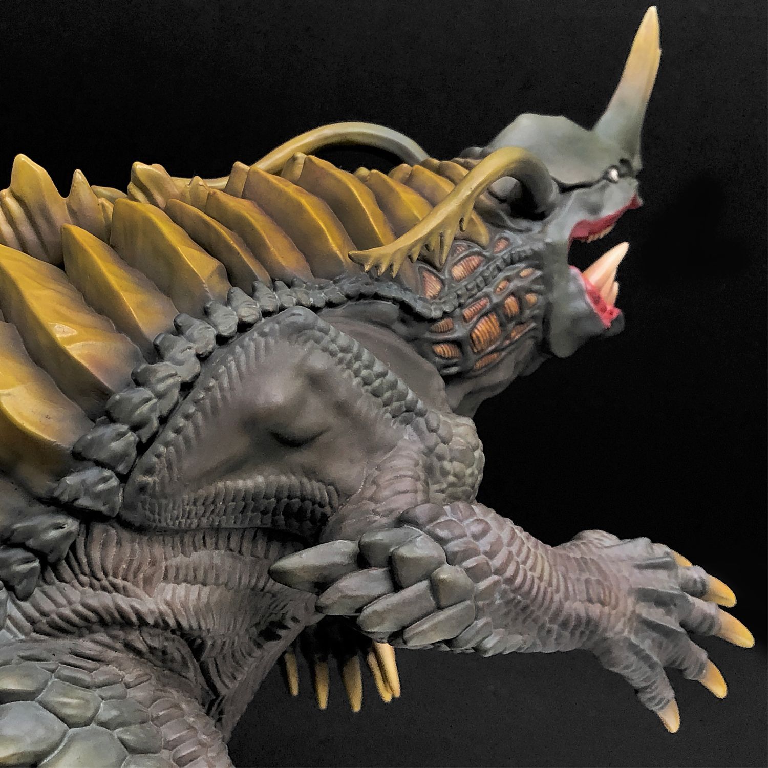 ネロ　KKTOY メカティ　ソフビ　インディーズソフビ　怪獣ソフビ キット完成品 ネロンガ シン・ウルトラマン メガソフビキット 海洋堂