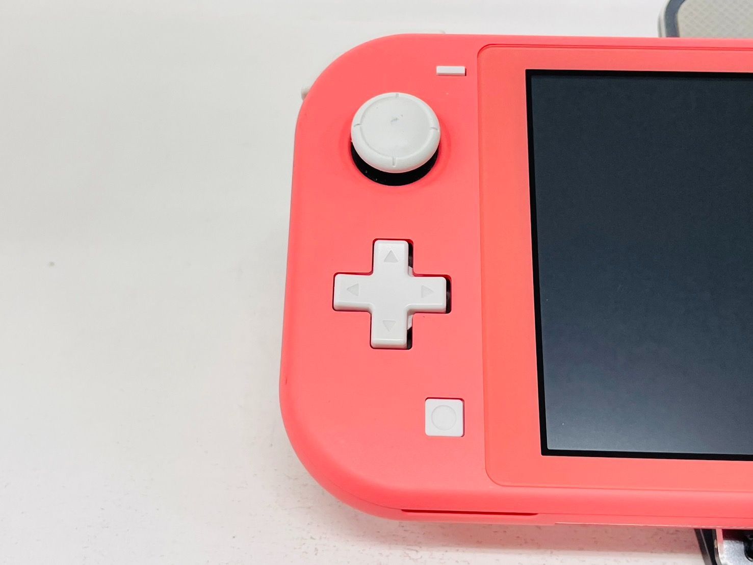 即日 発送 Nintendo Switch Lite コーラルピンク 本体 HDH-001 動作確認/初期化済み