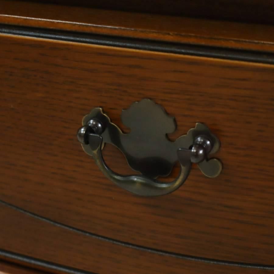 サイドチェストＡ