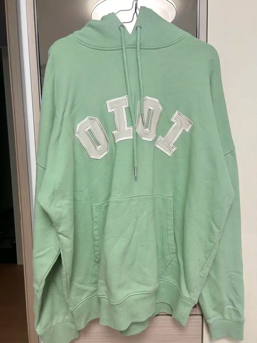 フード付きTシャツ