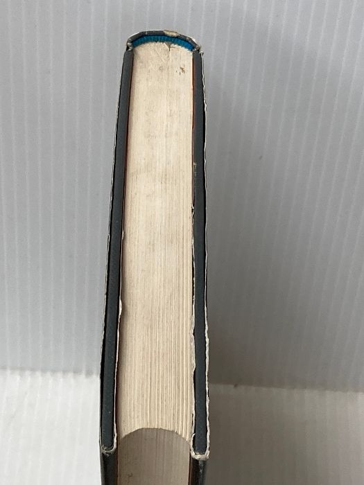 静かに瞑れ 角川書店