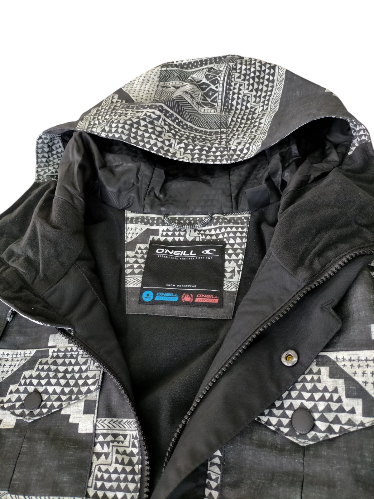 【オニール】 スノボウェア　ジャケット　＊used オニール◇レディース スノボウェア ネイティブ柄 スノージャケット