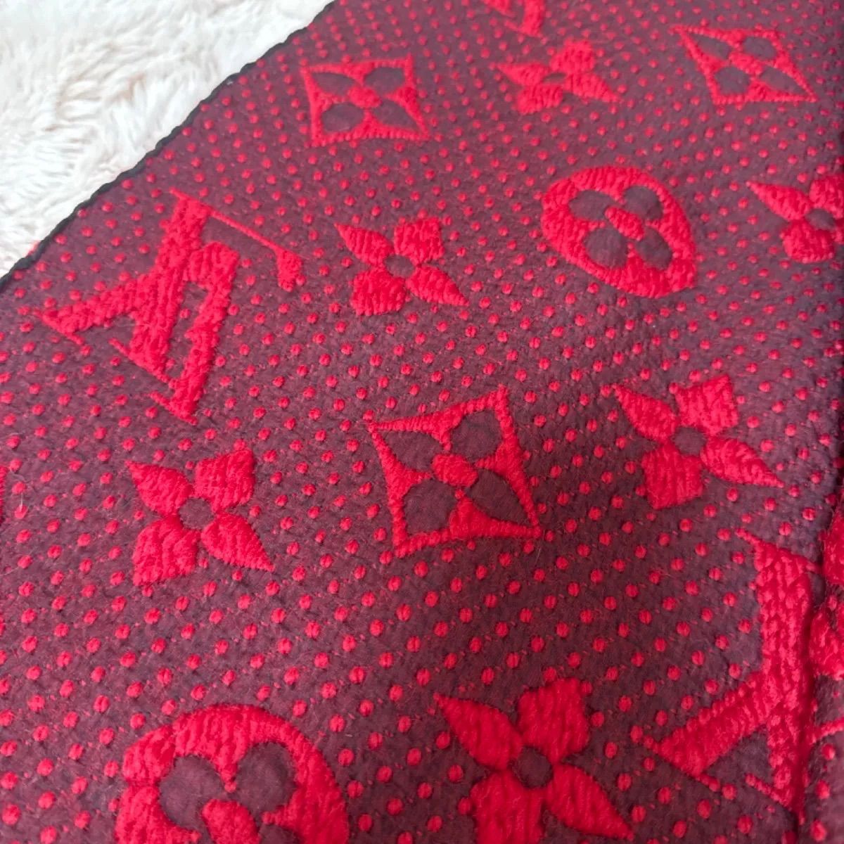 ルイヴィトン エシャルプ・ロゴマニア M72432【Bランク】【中古】 1円  