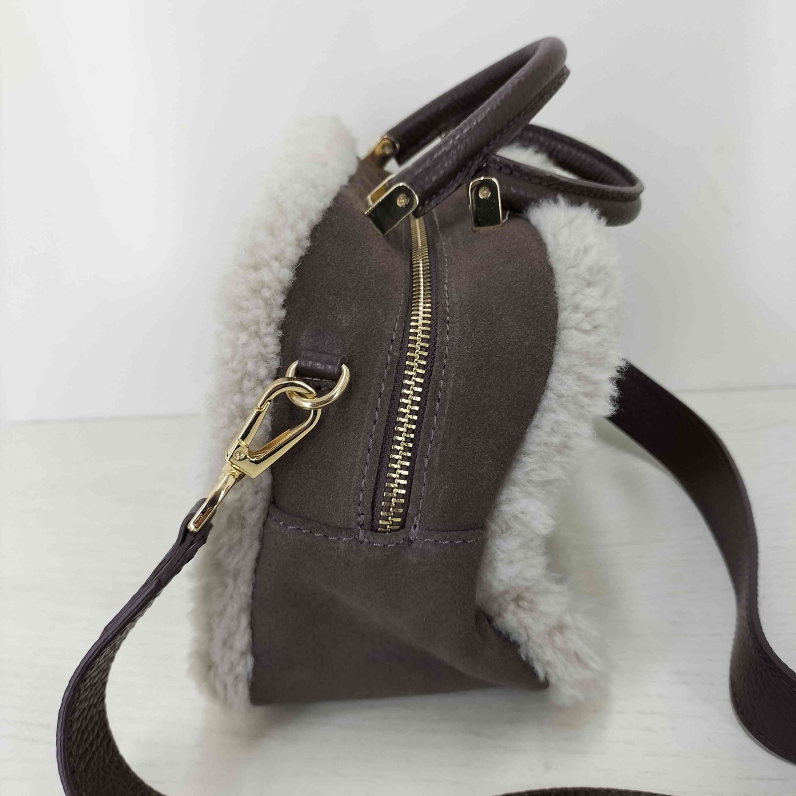 クリスチャンヴィラ CHRISTIAN VILLA BoaスクエアショルダーBAG ボア 