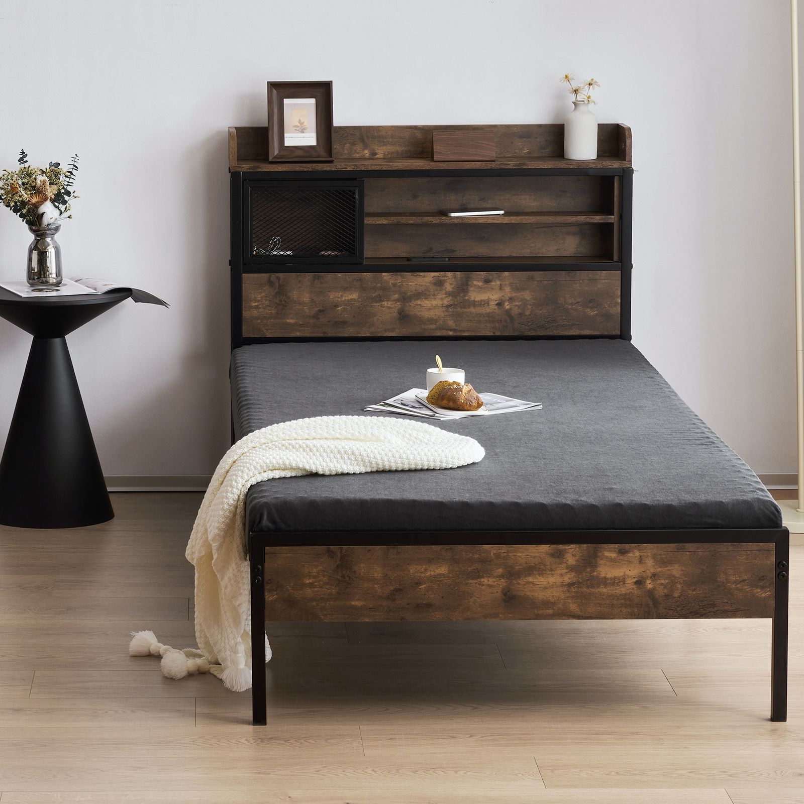 【新品】シングルベッド 木製＆スチール 北欧風 下収納 コンセント付き シングルベッド 木製＆スチール 北欧風 下収納 コンセント付き