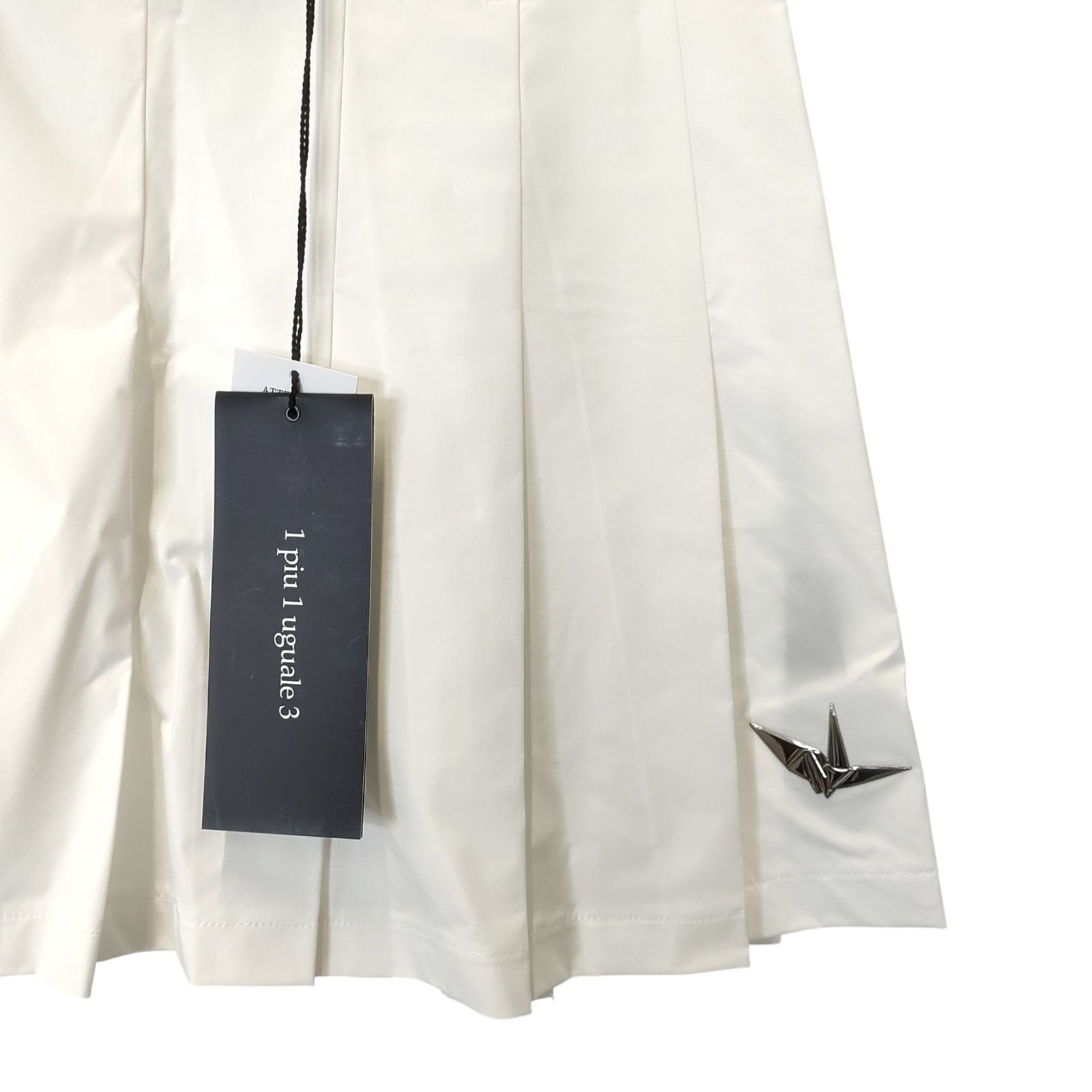 ウノピゥ】レディースゴルフスカート1PIU1UGUALE3ホワイト